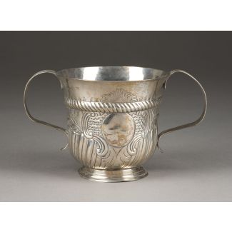 George ii.-becher mit zwei henkeln