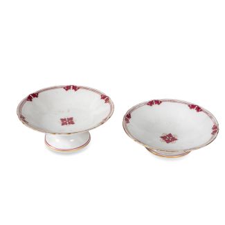 Porcelain fruit bowl and savior