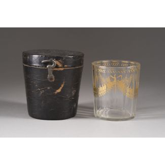 Reise-becher im original-etui