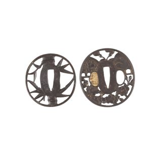 Zwei Tsuba der Bushu-Schule