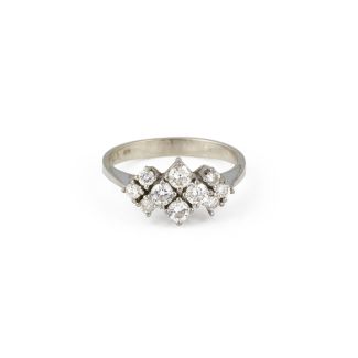 Brillant cluster ring