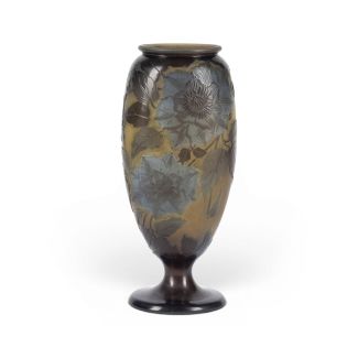 VASE MIT CLEMATIS-DEKOR