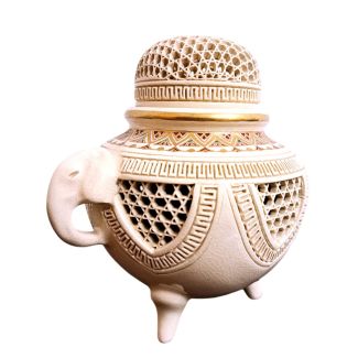 Porcelain incense burner