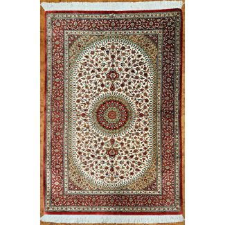Qum Silk