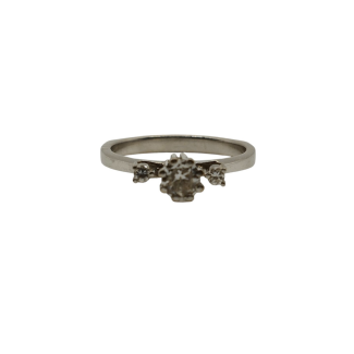 Goldring mit Diamanten