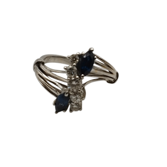 Weißgoldring mit Saphiren und Diamanten